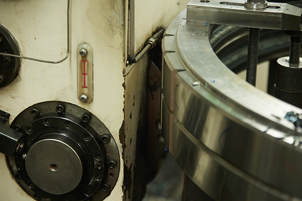 如何選擇合適的回轉(zhuǎn)支承？